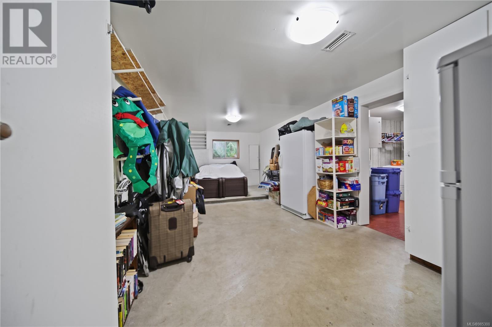 10124 Stirling Arm Cres Property Photo 45