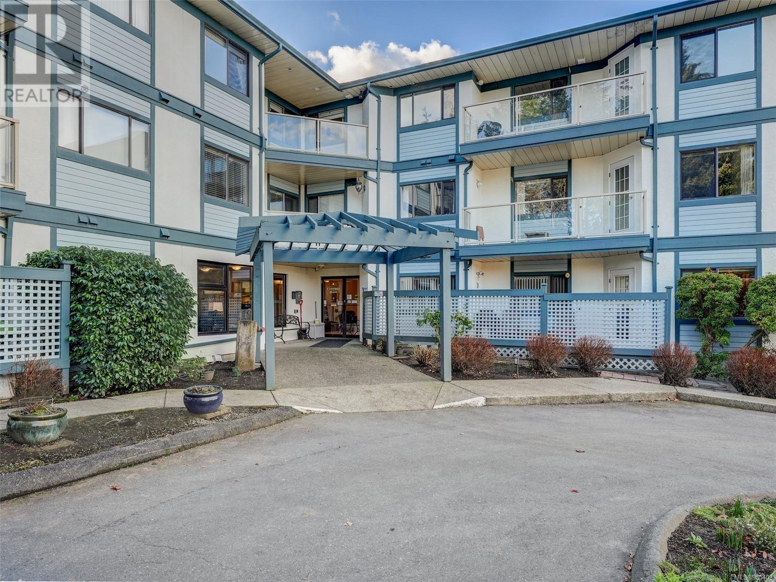 Canterbury Manor Real Estate Listings Main Image