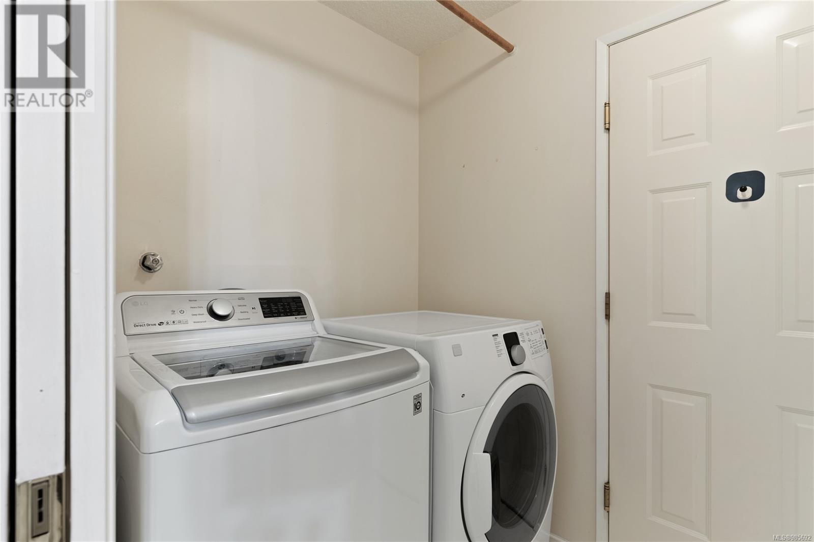 408 Hall Rd Property Photo 22