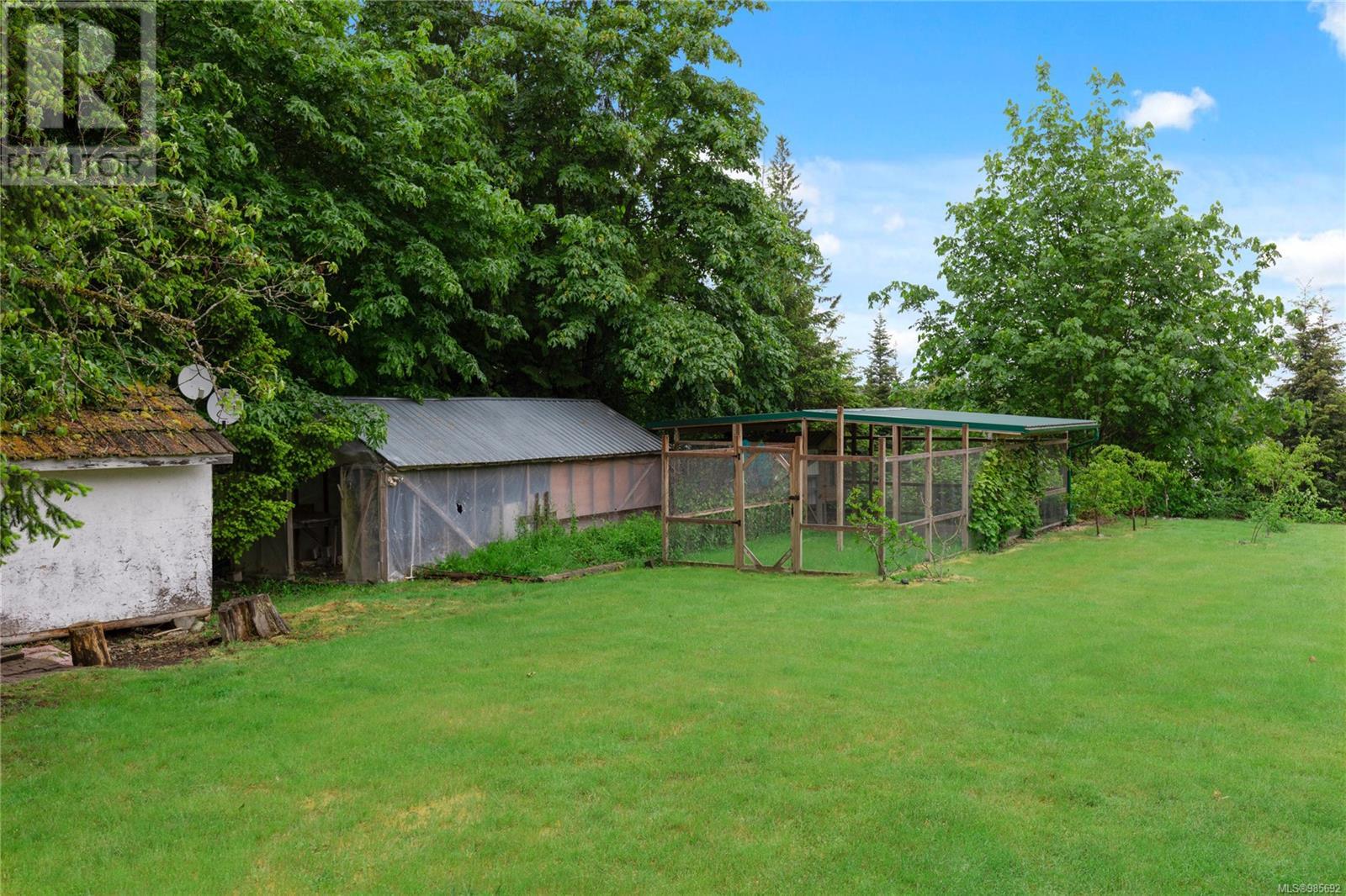 408 Hall Rd Property Photo 51