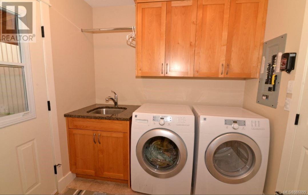 1355 Hodges Rd Property Photo 16