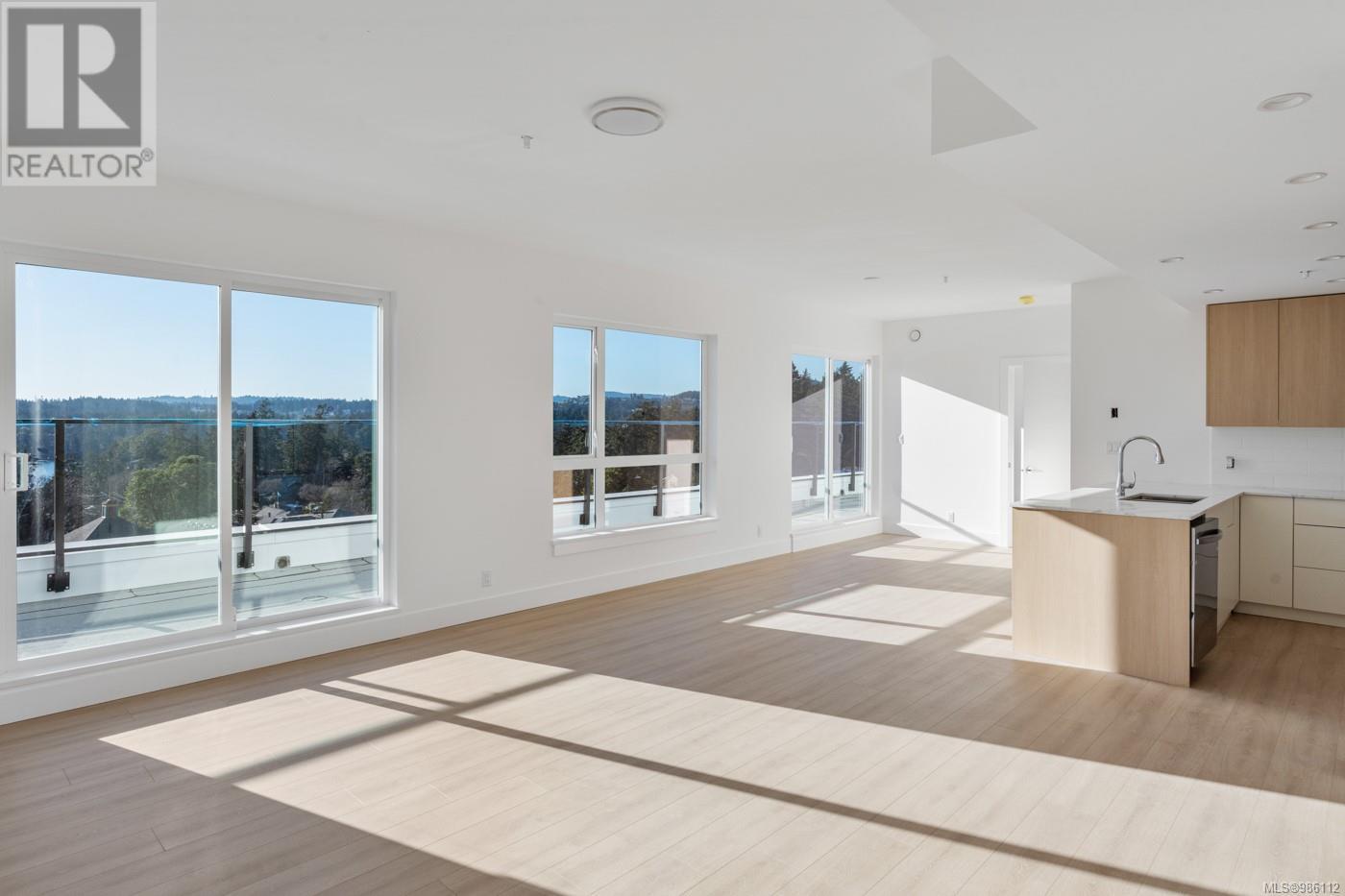 412 258 Helmcken Rd Property Photo 1
