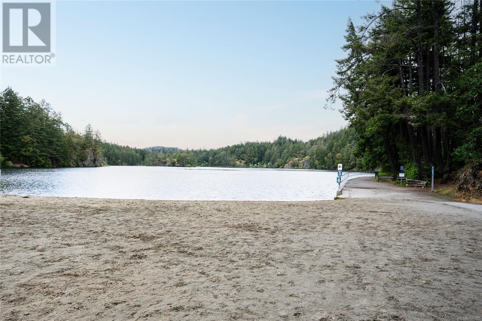 617 Madrona Ridge Property Photo 24