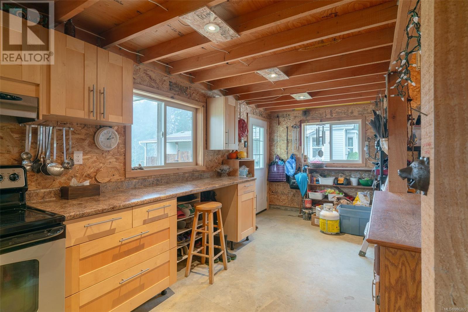 7100 Beaver Creek Rd Property Photo 17