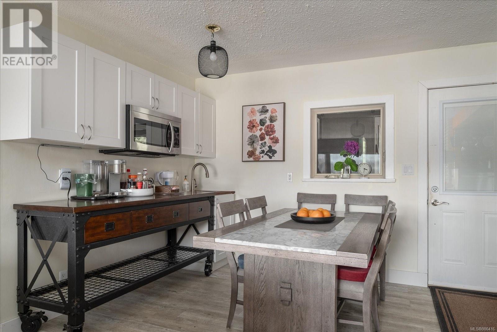 4960 Reiber Rd Property Photo 11