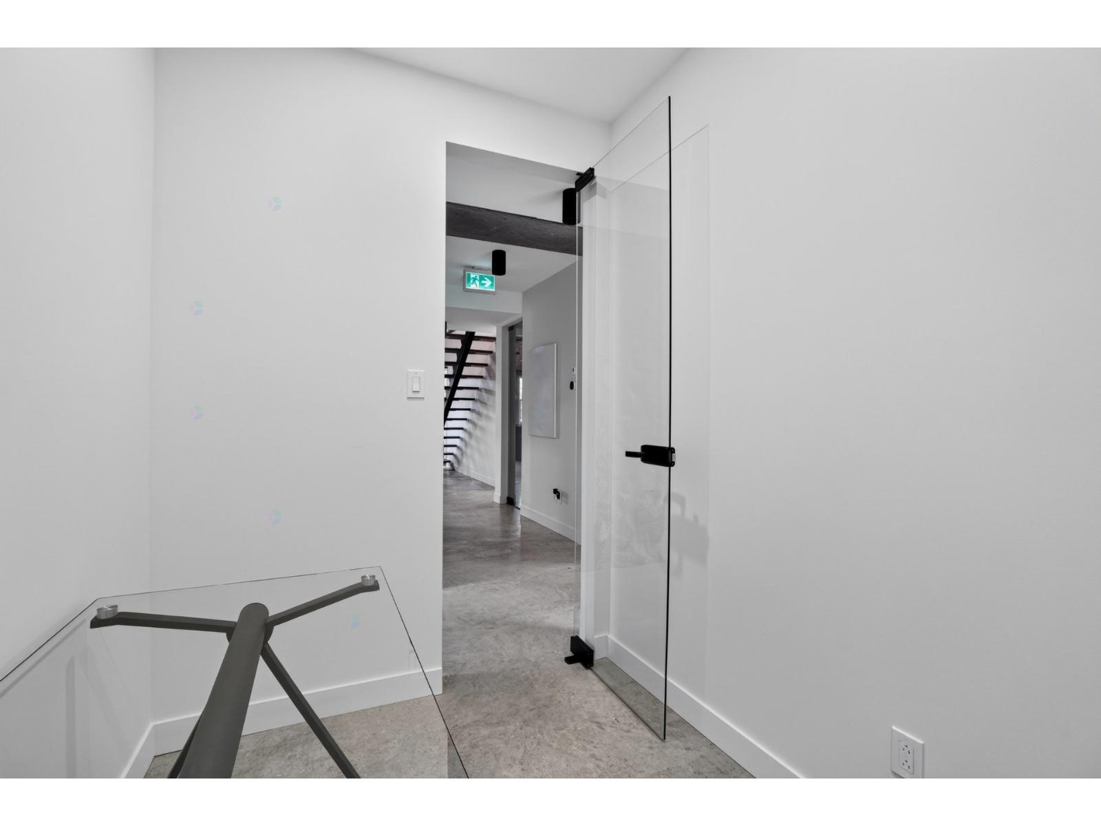 509 Rue Notre-dame, #3 Property Photo 3