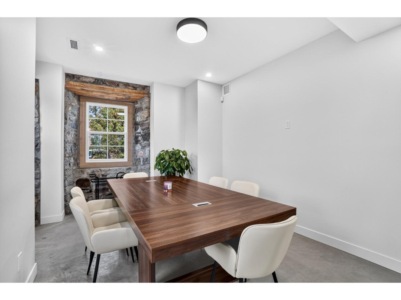 509 Rue Notre-dame, #3 Property Photo 11