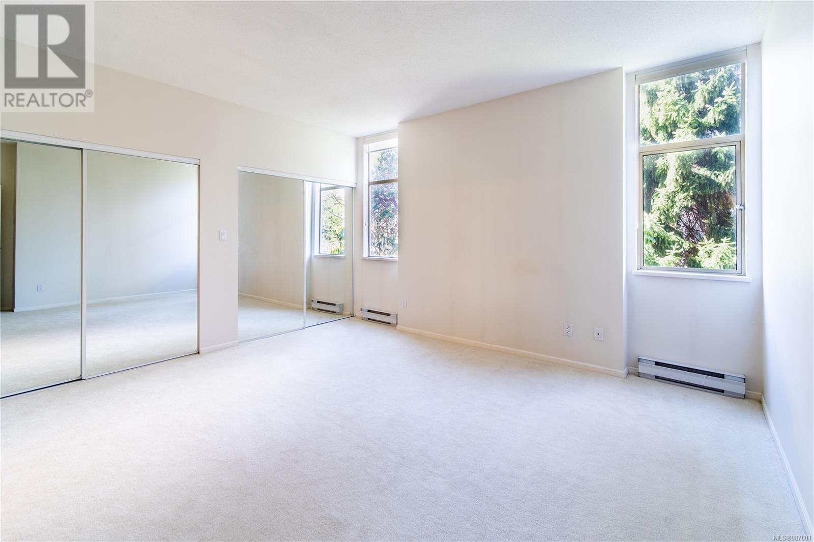 210 188 Douglas St Property Photo 12