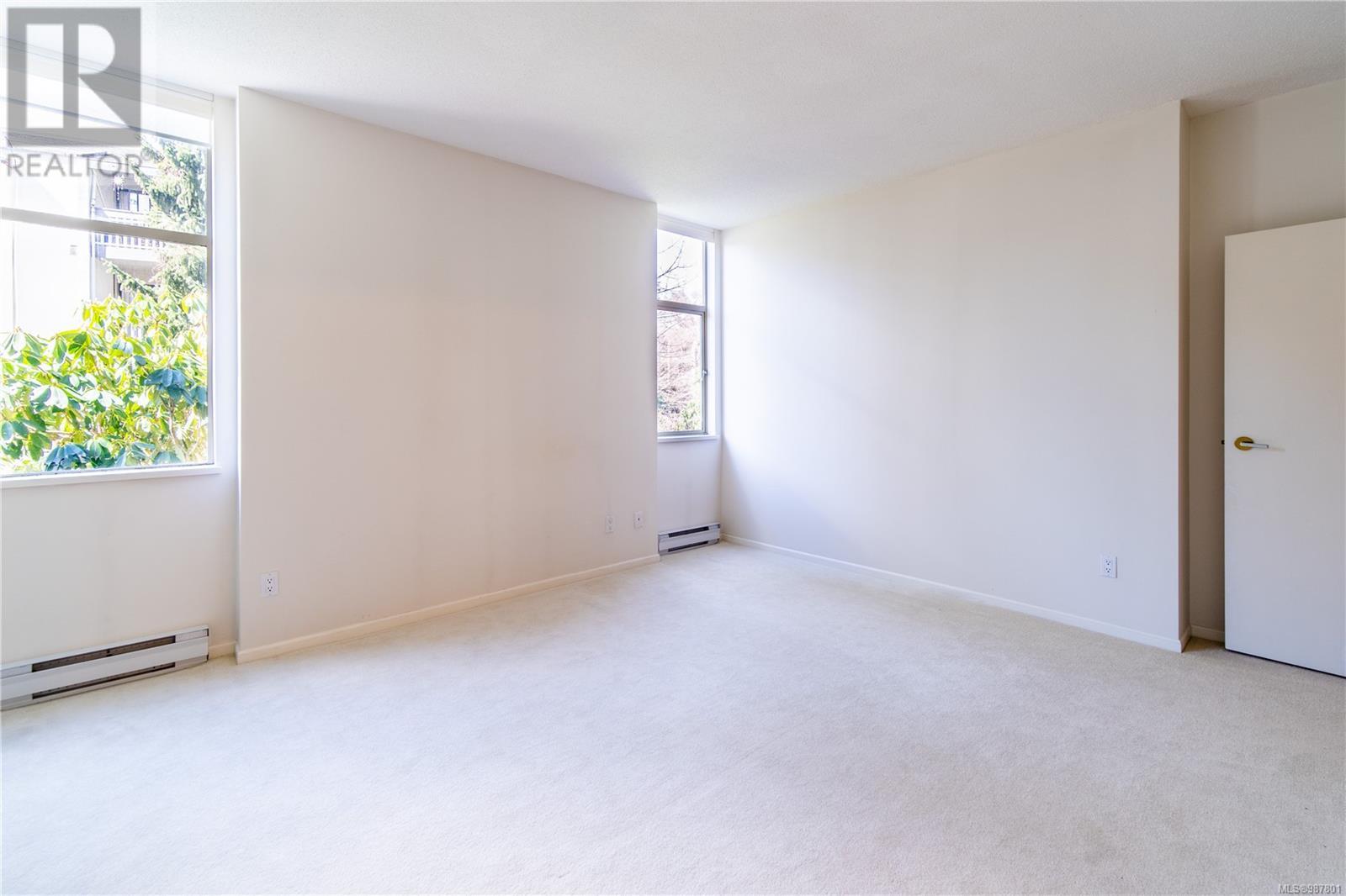 210 188 Douglas St Property Photo 13