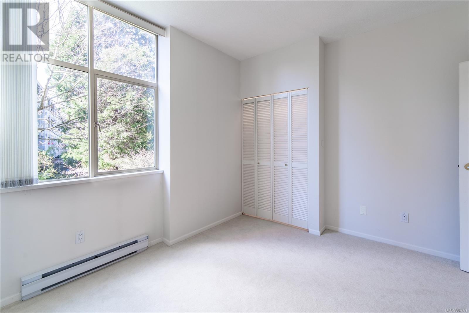 210 188 Douglas St Property Photo 17