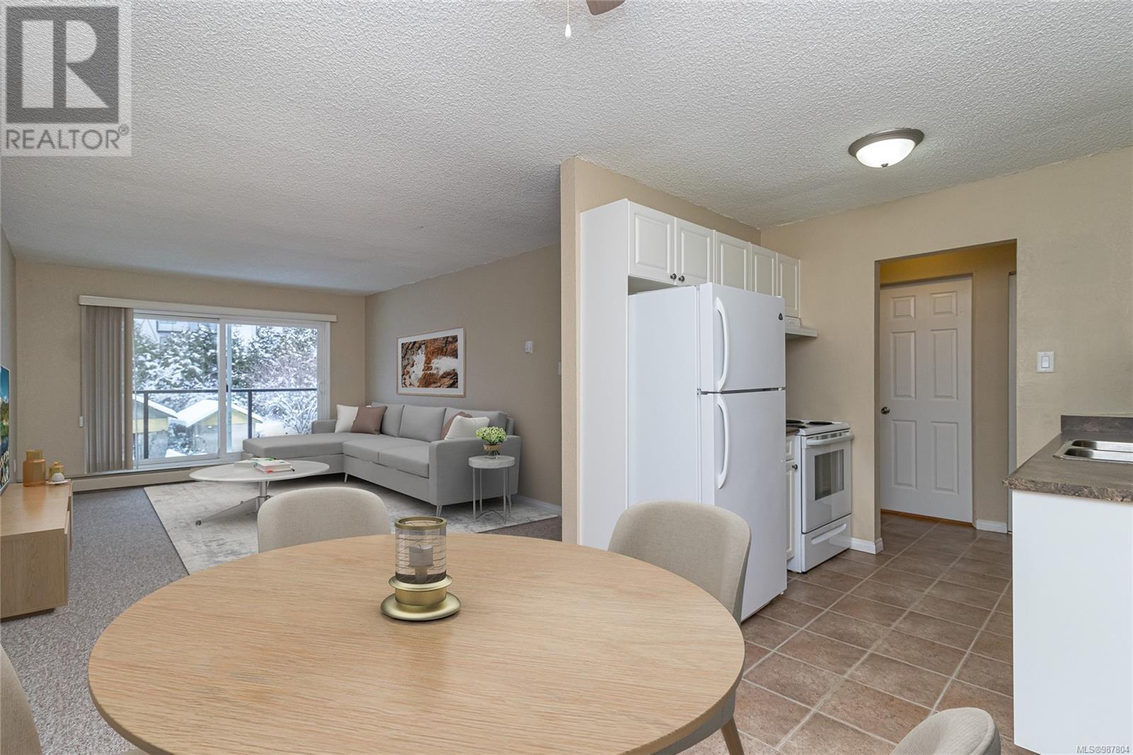 308 218 Bayview Ave Property Photo 4