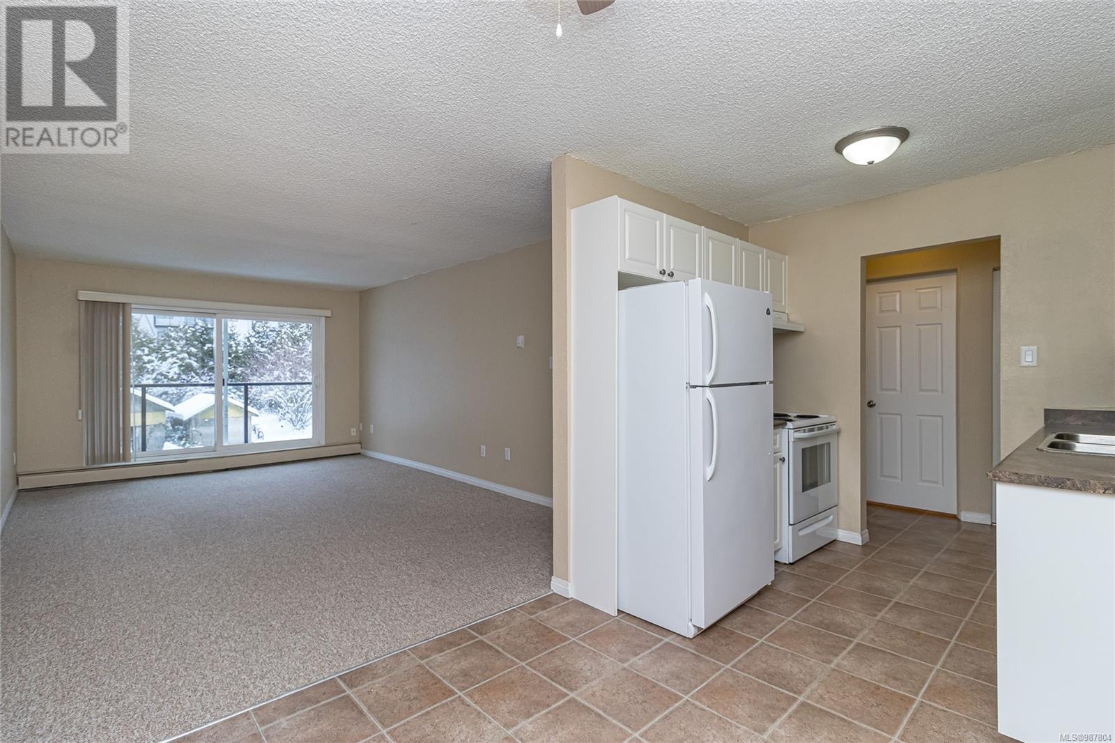308 218 Bayview Ave Property Photo 18