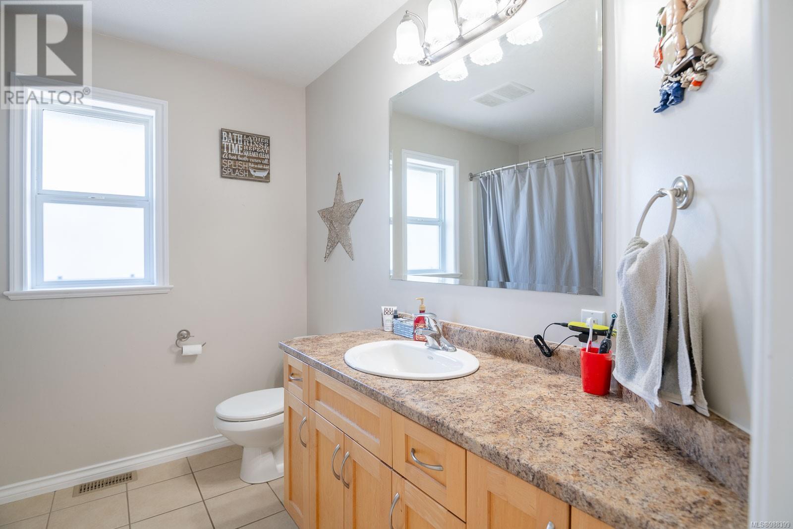 5575 Woodland Cres E Property Photo 25
