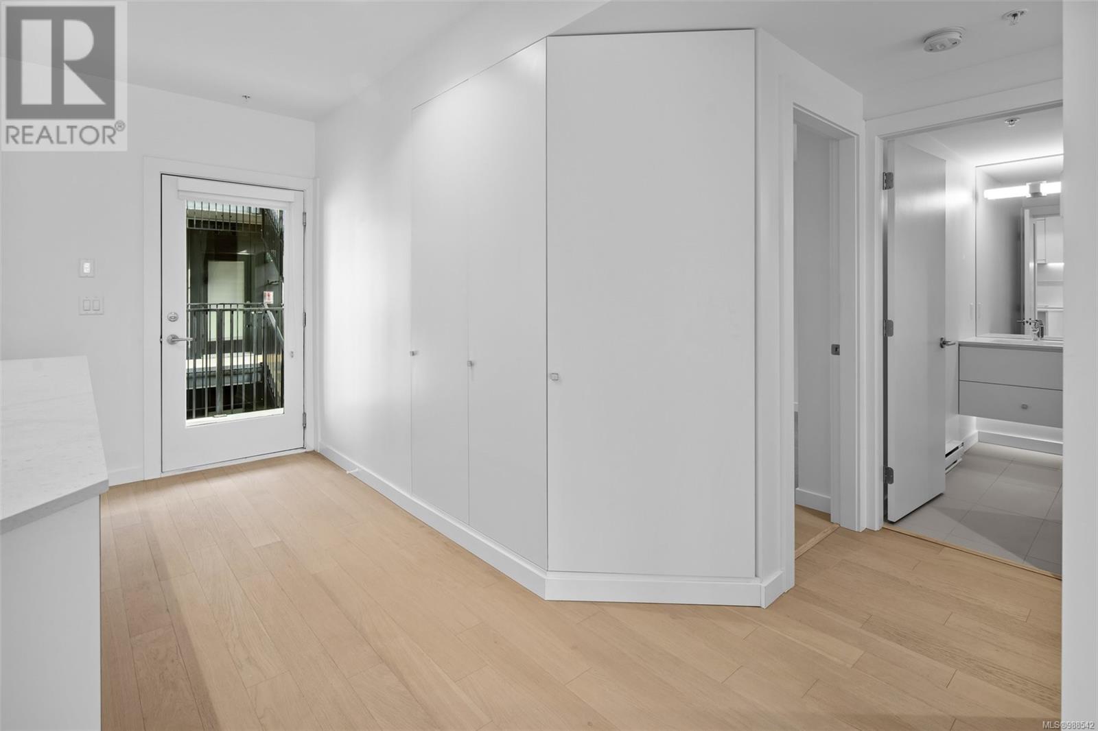 301 430 Parry St Property Photo 28