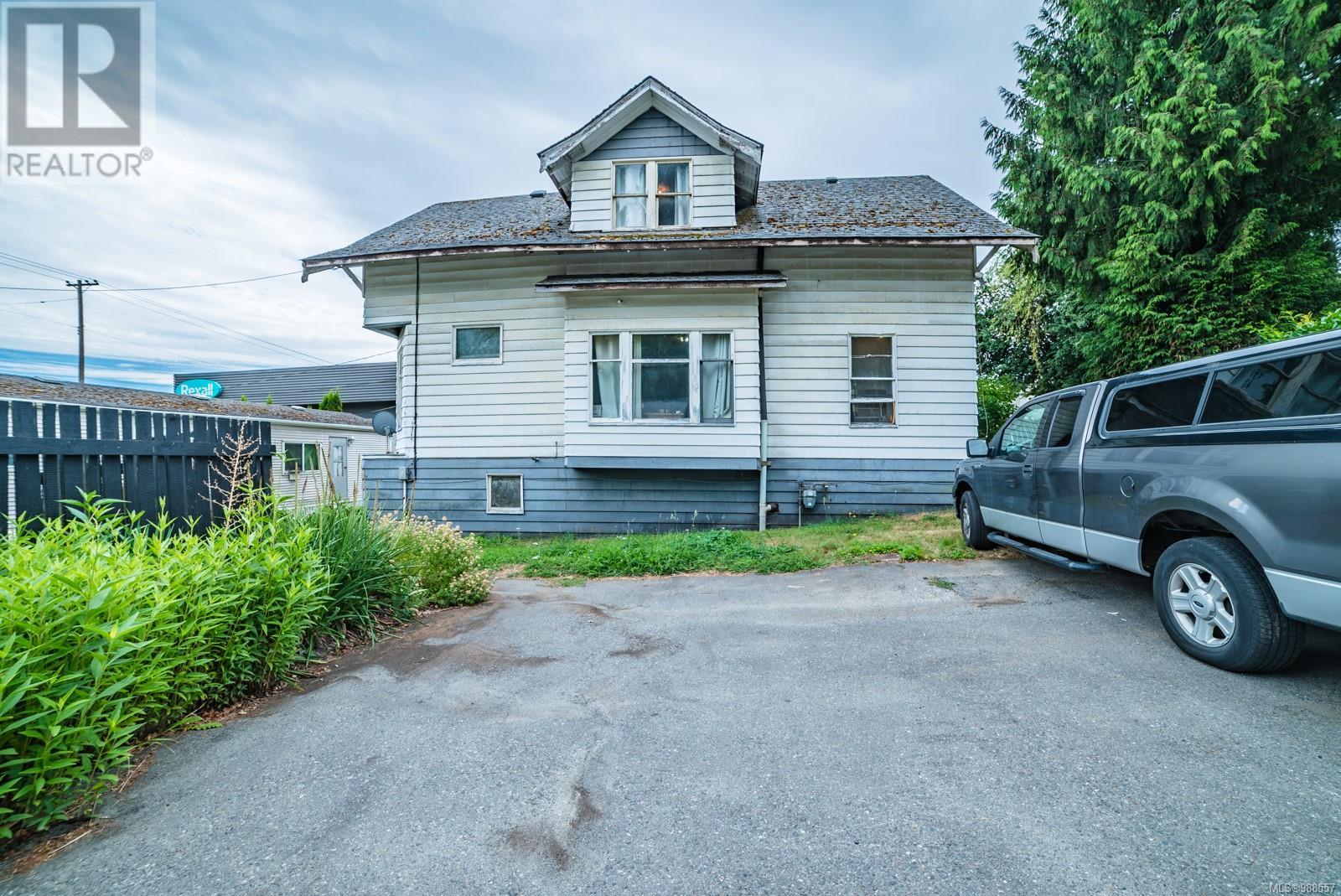 1226 Lawlor Rd Property Photo 16