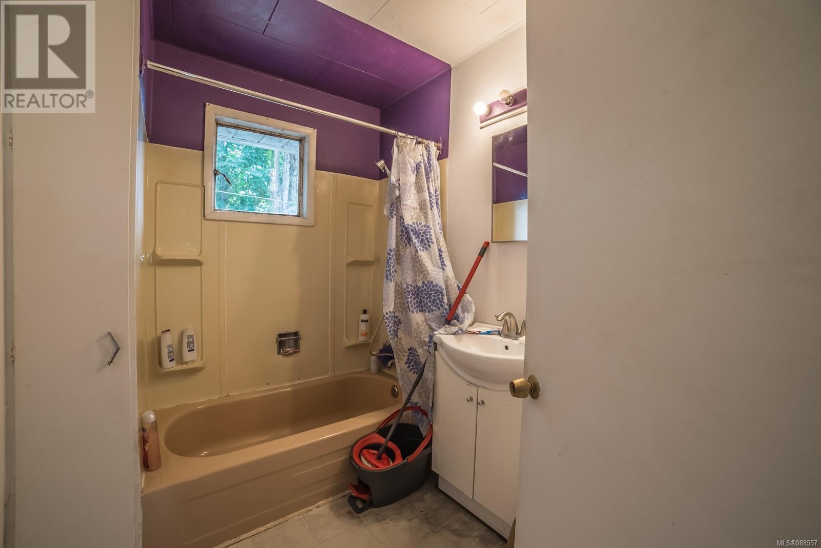 1226 Lawlor Rd Property Photo 37