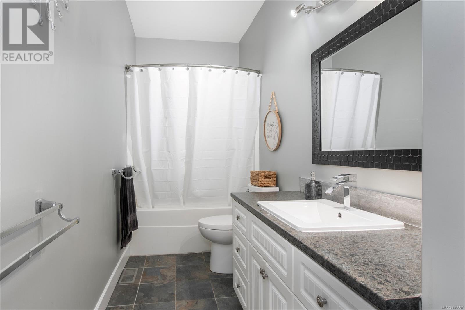 3819 Stuart Pl Property Photo 14