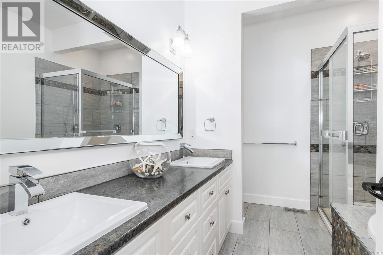 3819 Stuart Pl Property Photo 24