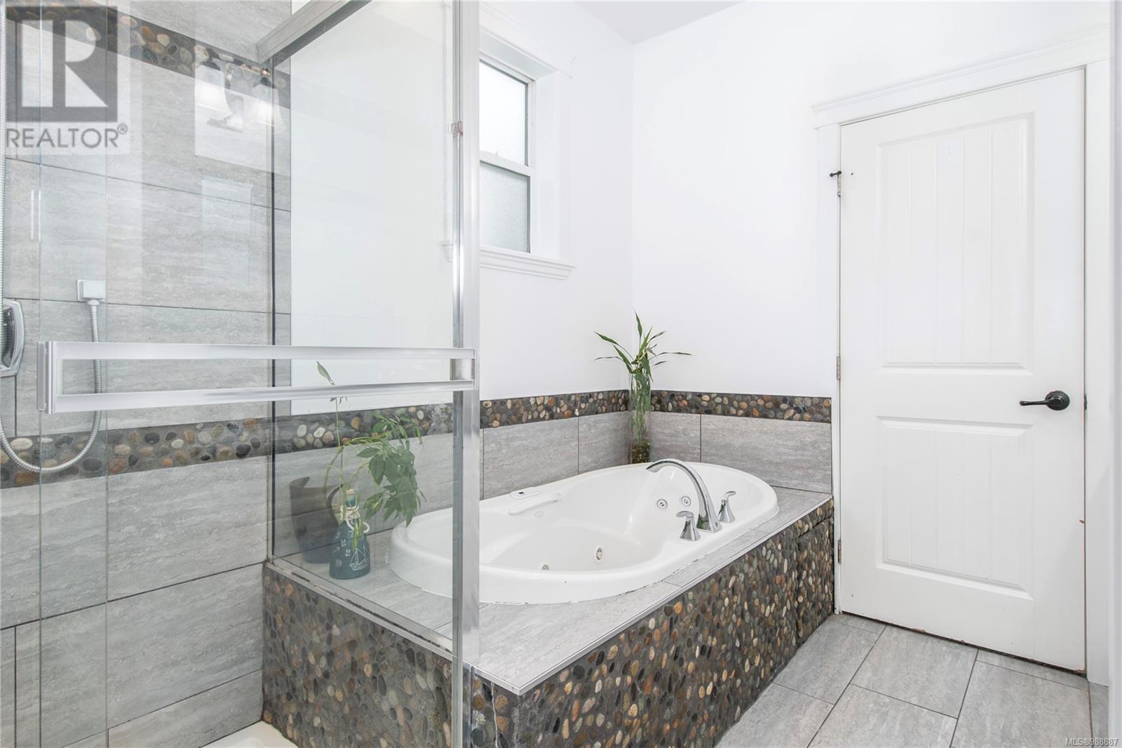 3819 Stuart Pl Property Photo 25