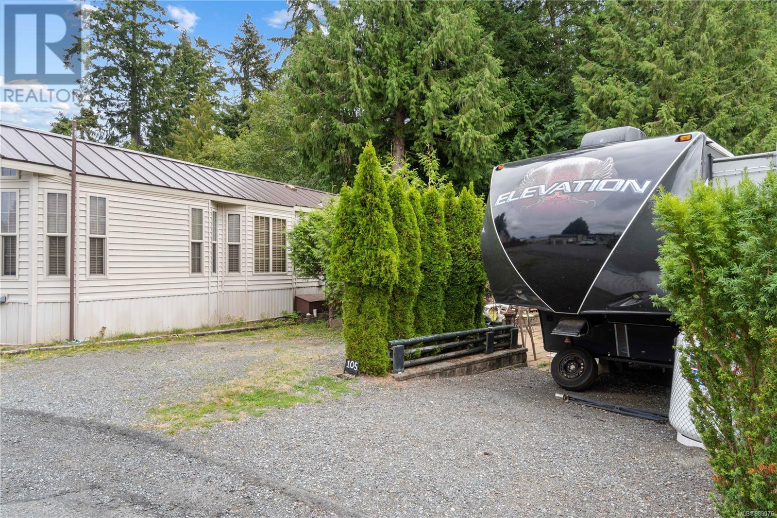 2106 Buttle Lake Way Property Photo 2