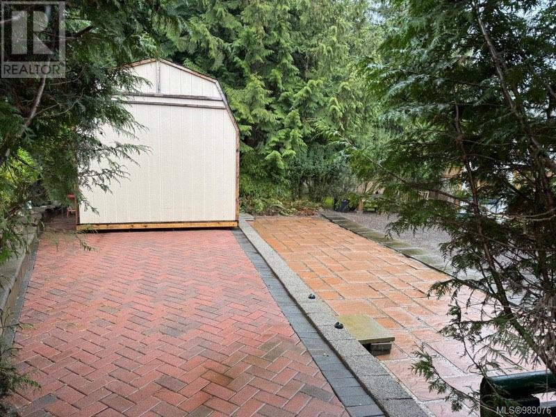 2106 Buttle Lake Way Property Photo 4