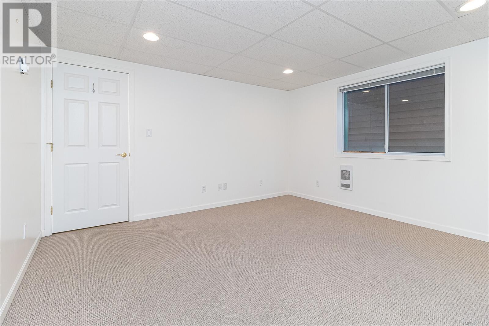 102 & 103 832 Fisgard St Property Photo 15