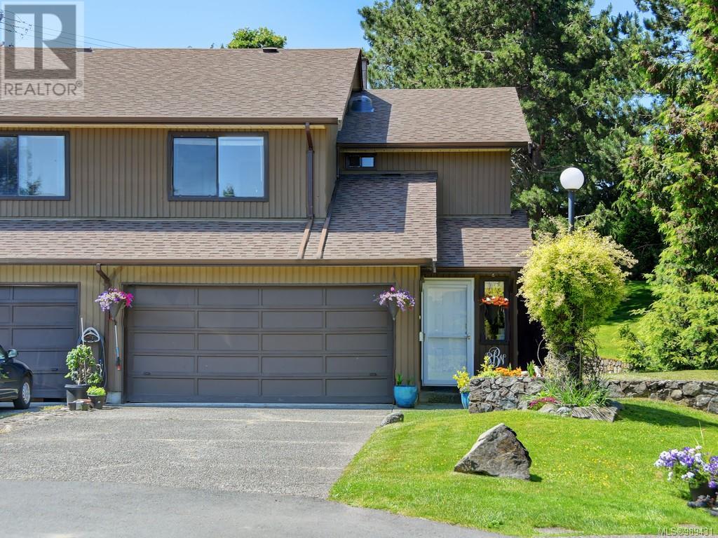 12 7751 East Saanich Rd Property Photo