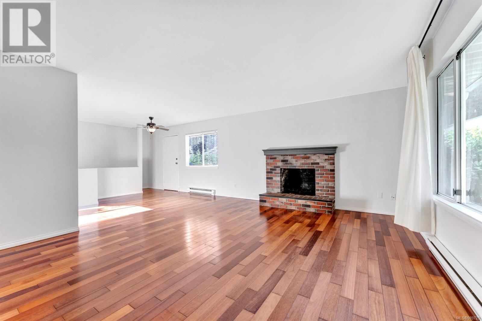 711 Starling Pl Property Photo 11