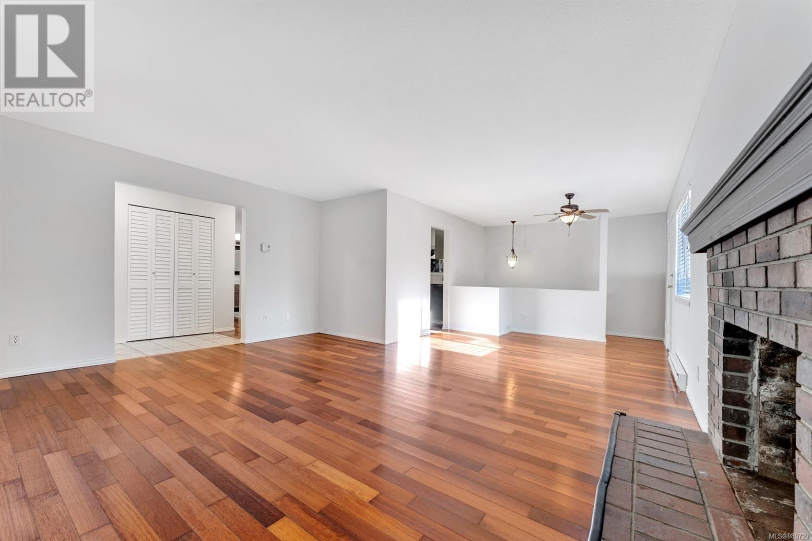 711 Starling Pl Property Photo 12