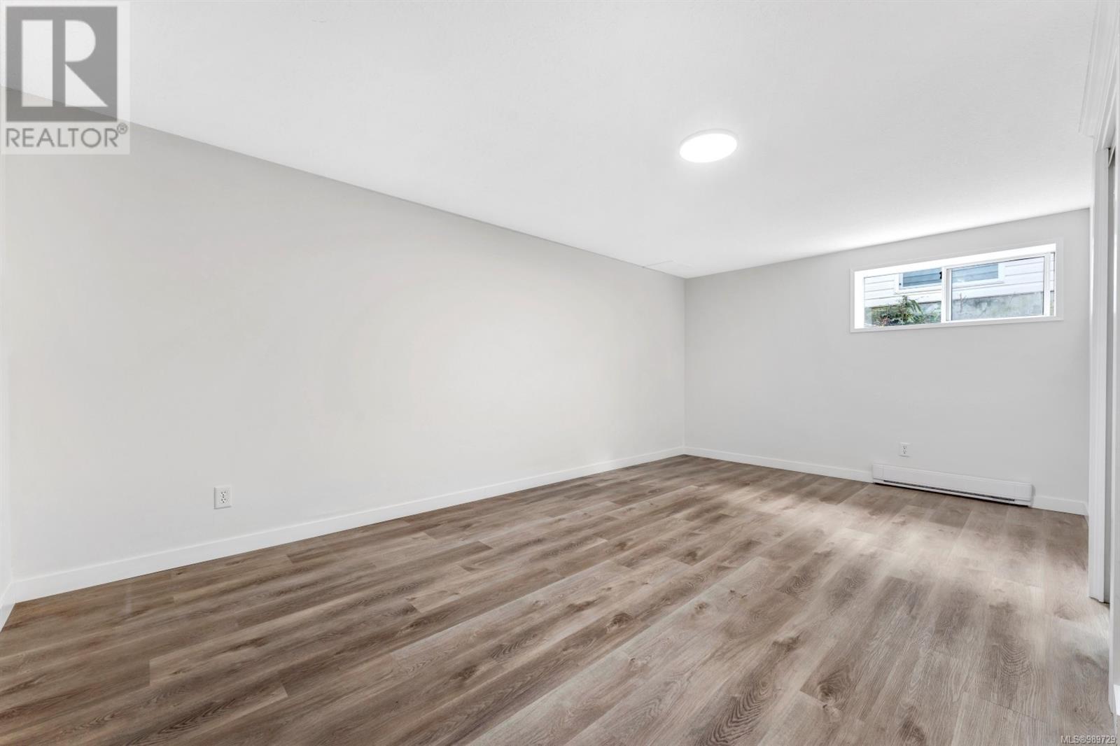 711 Starling Pl Property Photo 34