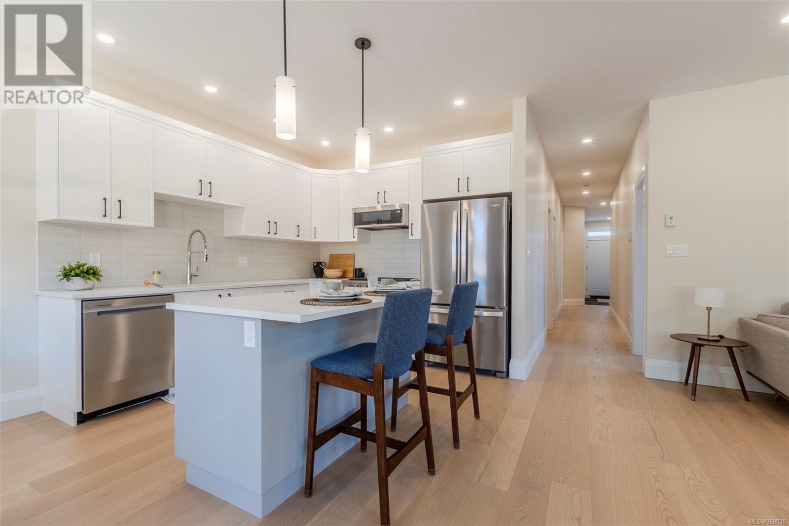 1234 Viewtop Road #114 Property Photo 3