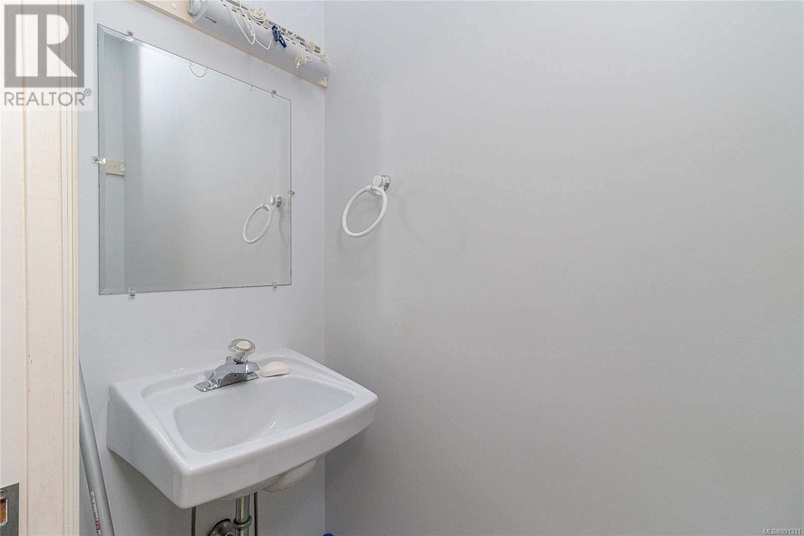 5413 Kenwill Dr Property Photo 16