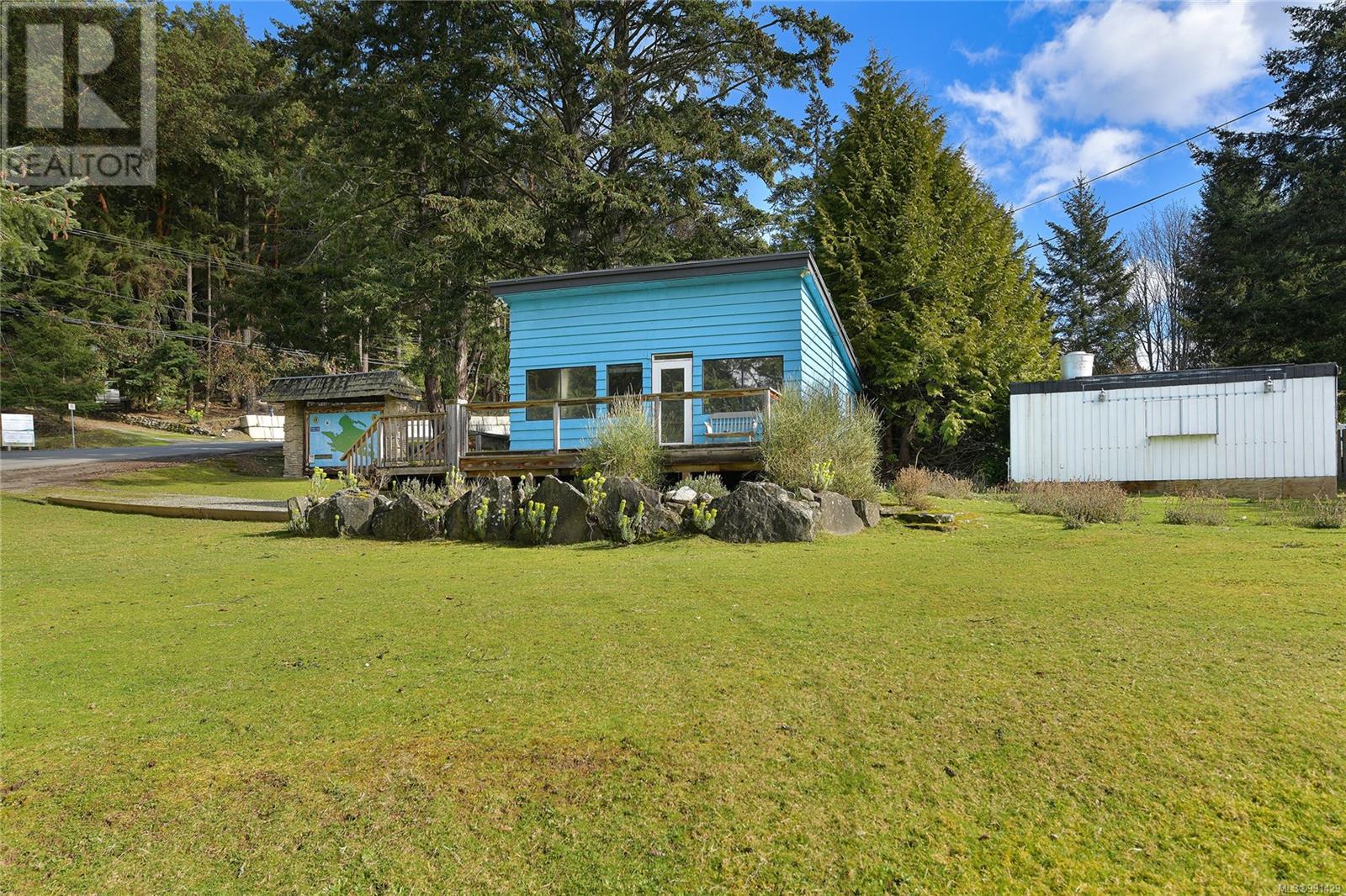 492 Dalton Dr Property Photo 1