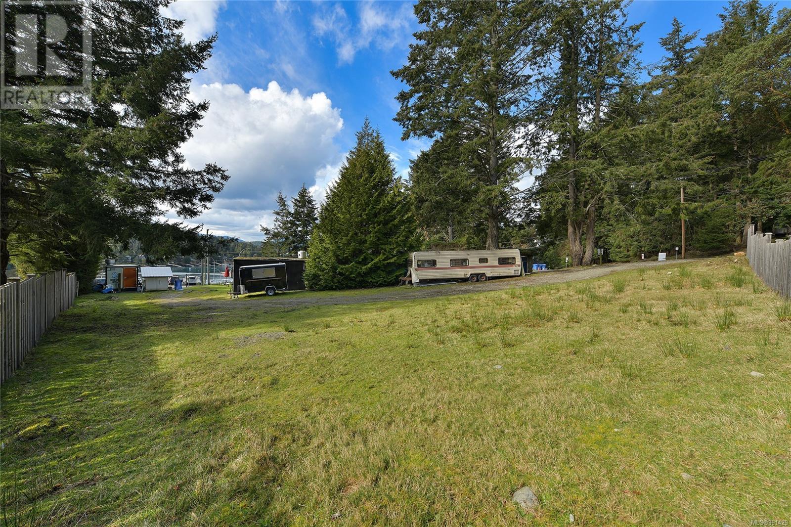 492 Dalton Dr Property Photo 42