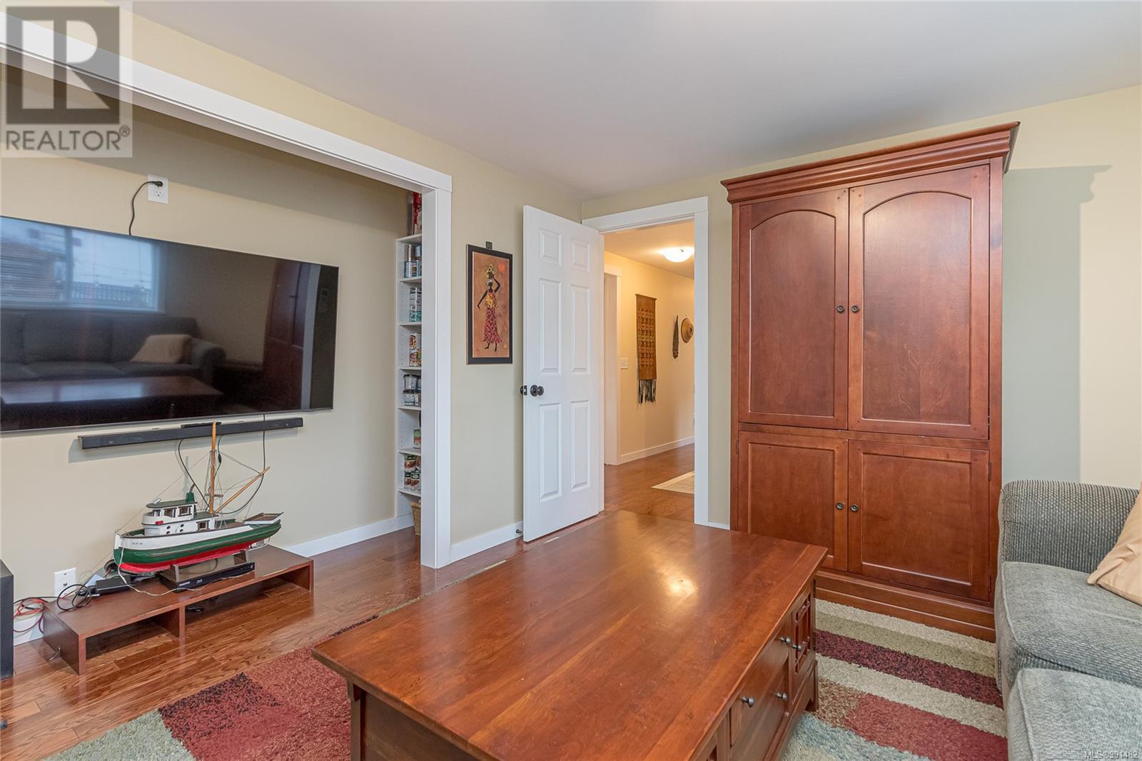 2 1572 Seabird Rd Property Photo 17