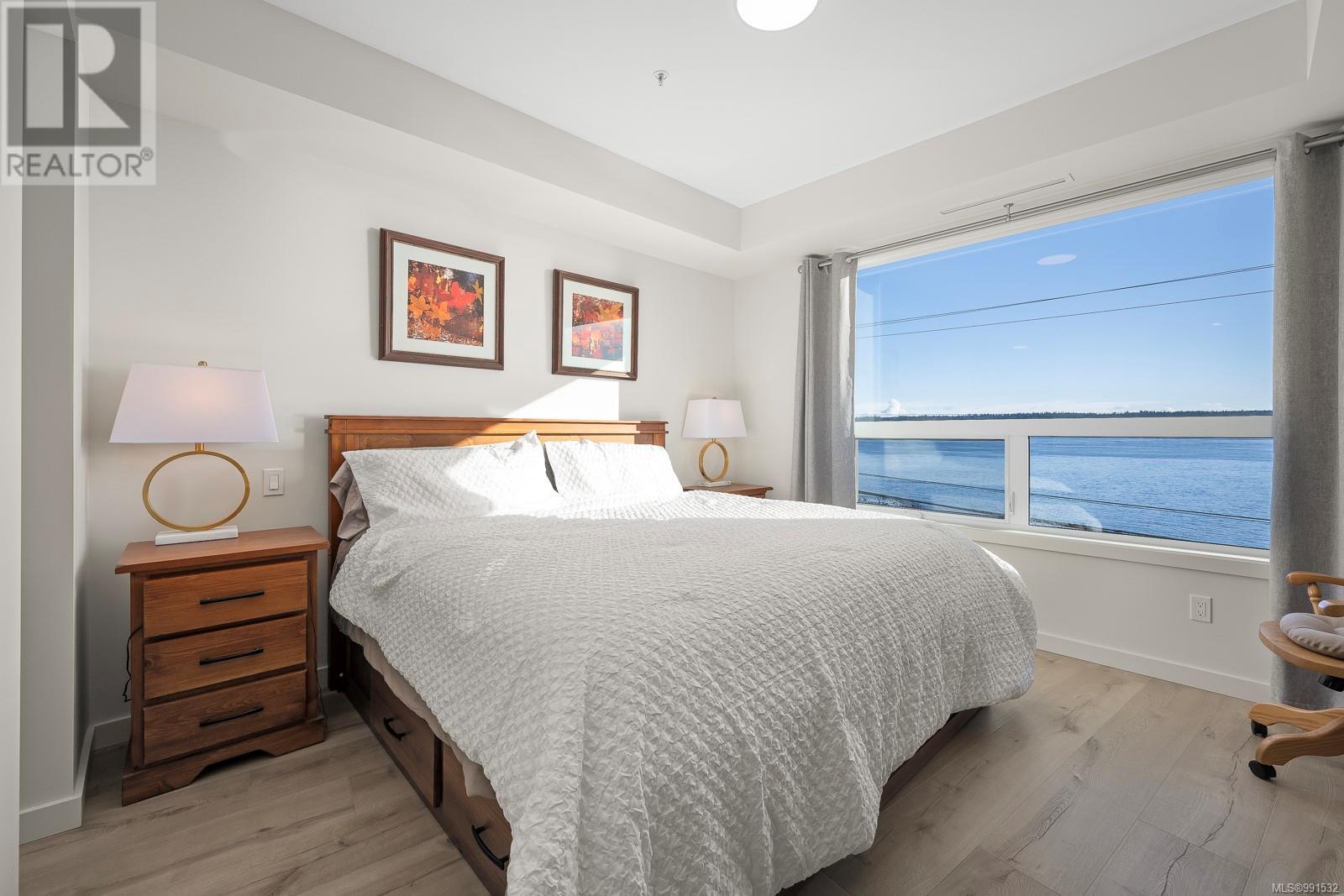 536 Island Highway #301 Property Photo 7