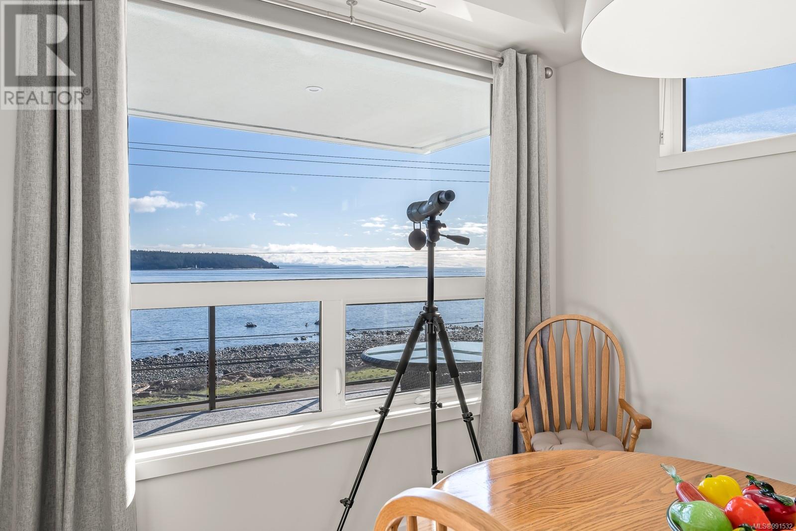 536 Island Highway #301 Property Photo 8