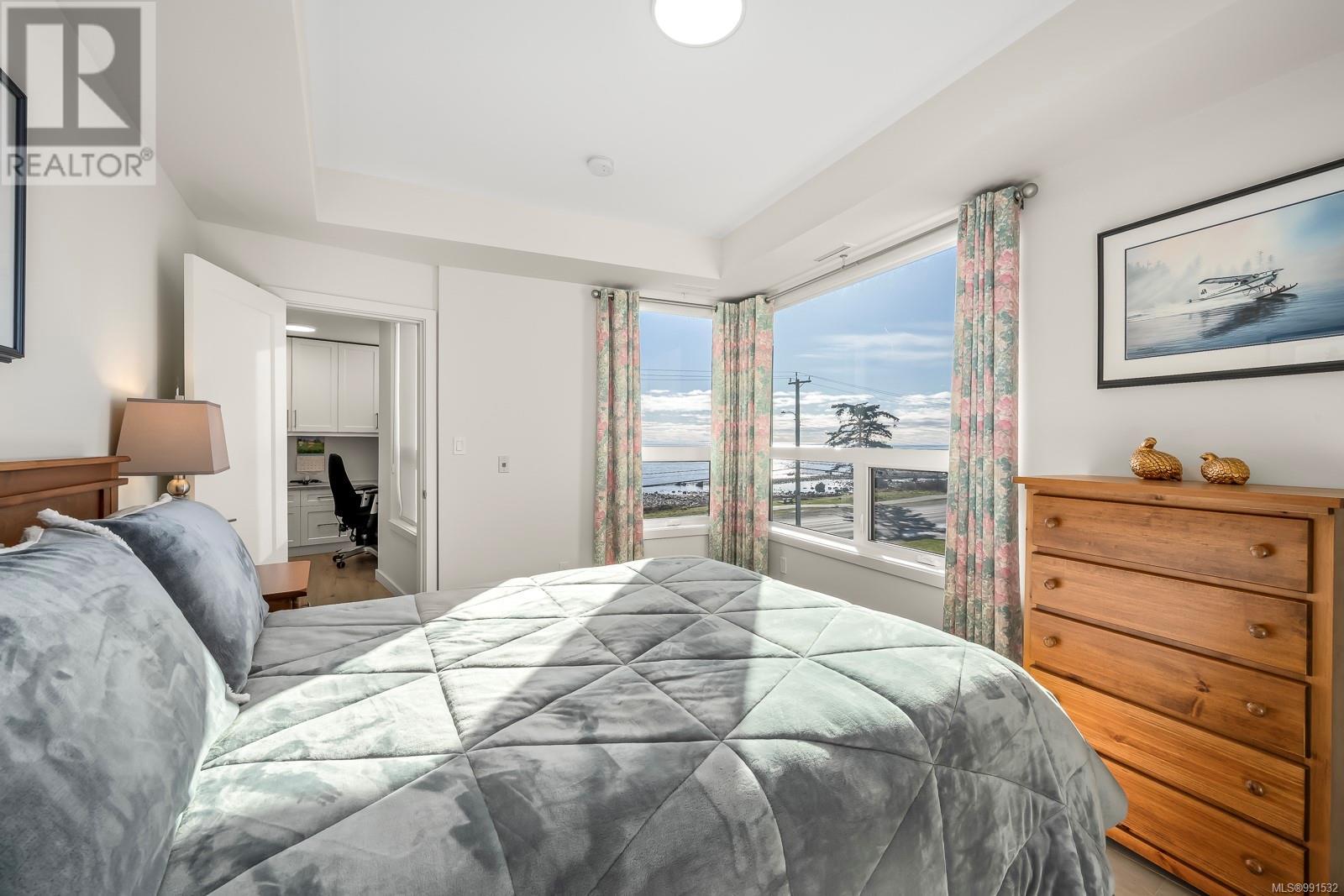 536 Island Highway #301 Property Photo 34