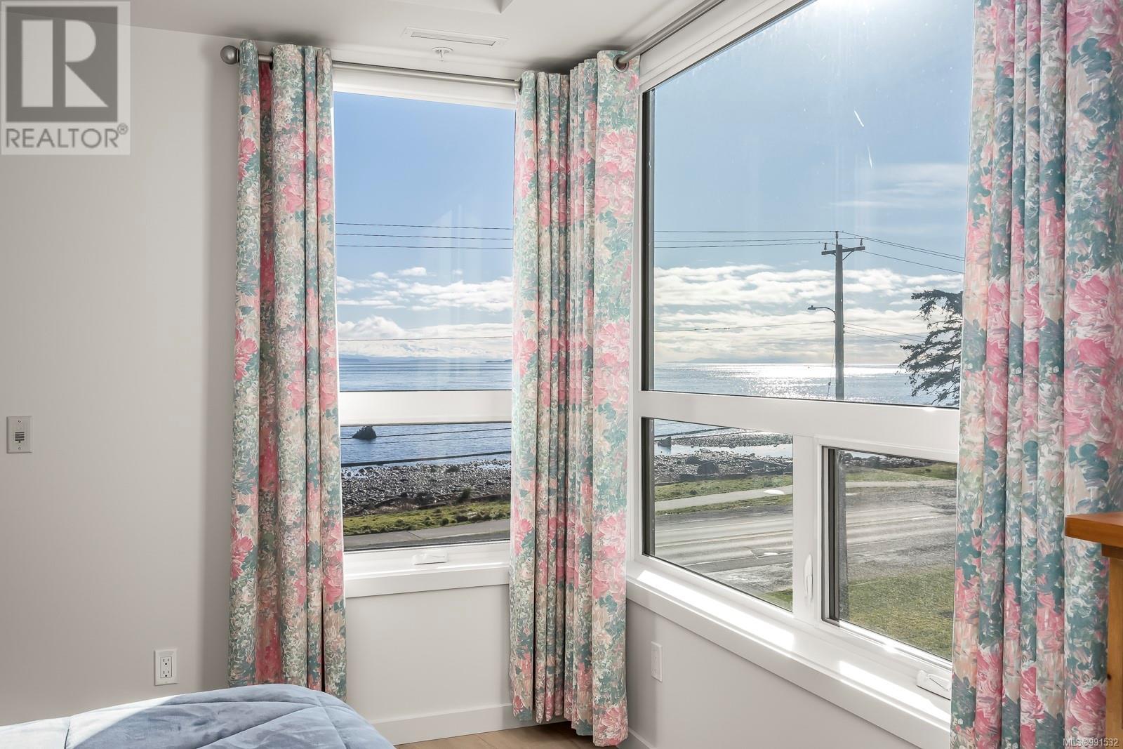 536 Island Highway #301 Property Photo 35