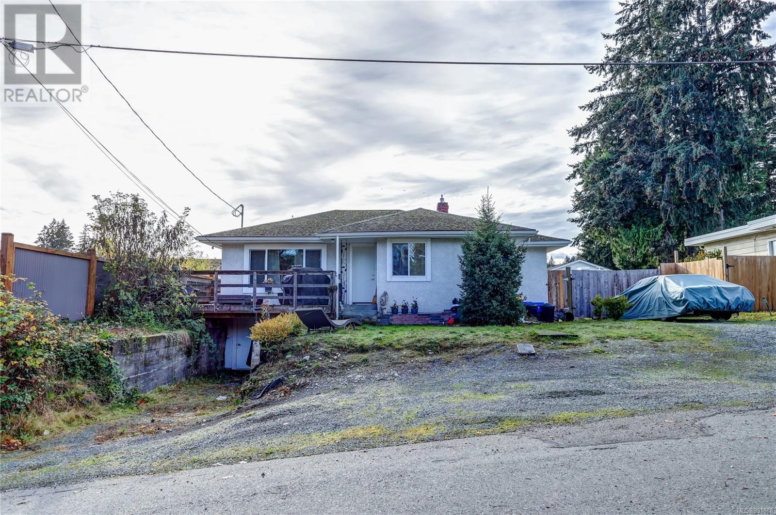 2878 Hillside St Property Photo
