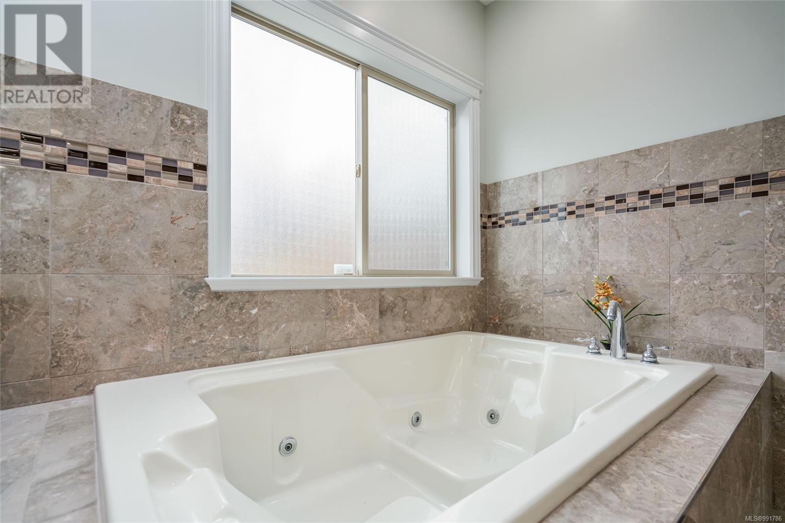 6448 Peregrine Rd Property Photo 38