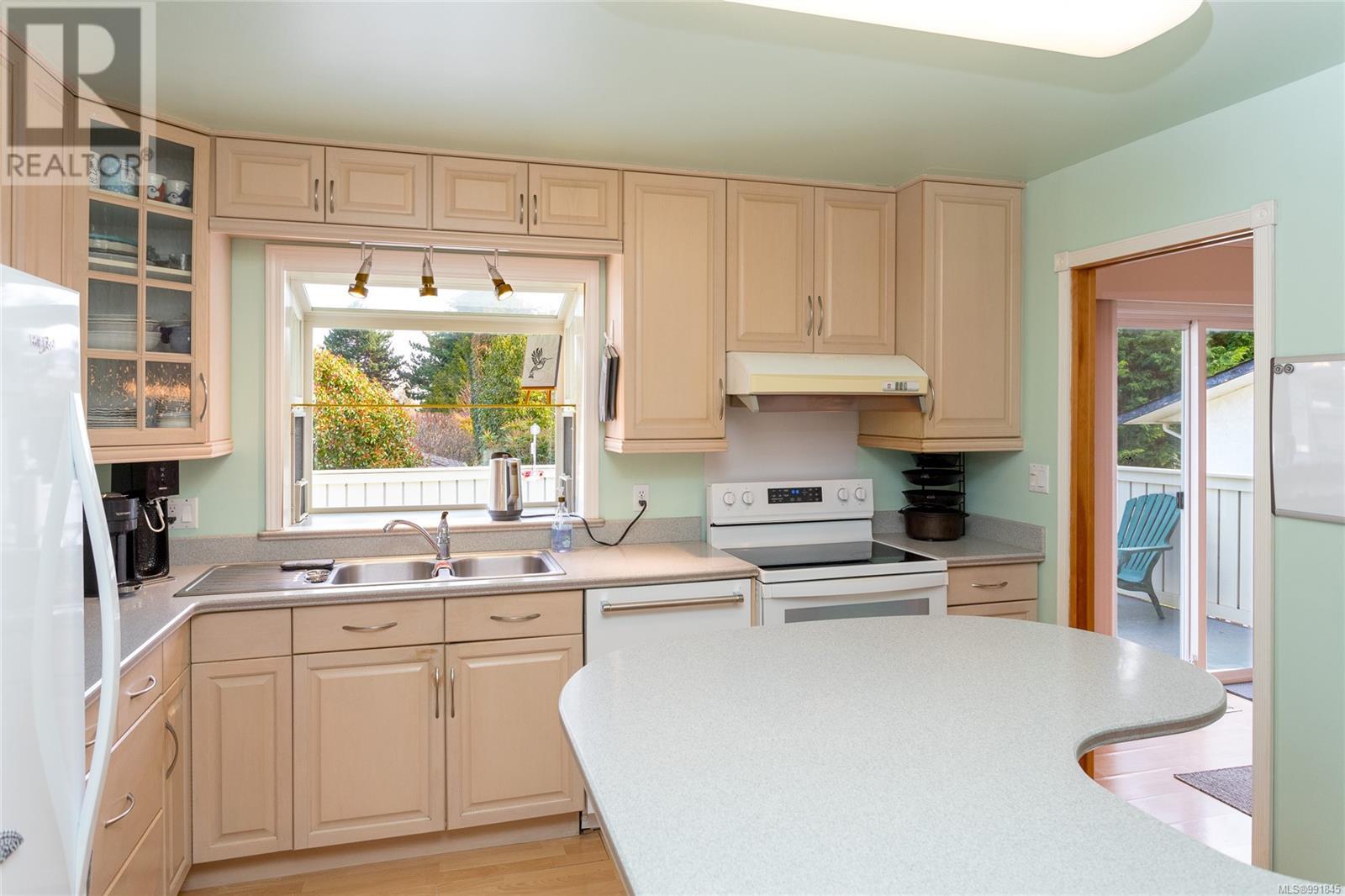 2304 Hazelton Pl Property Photo 17
