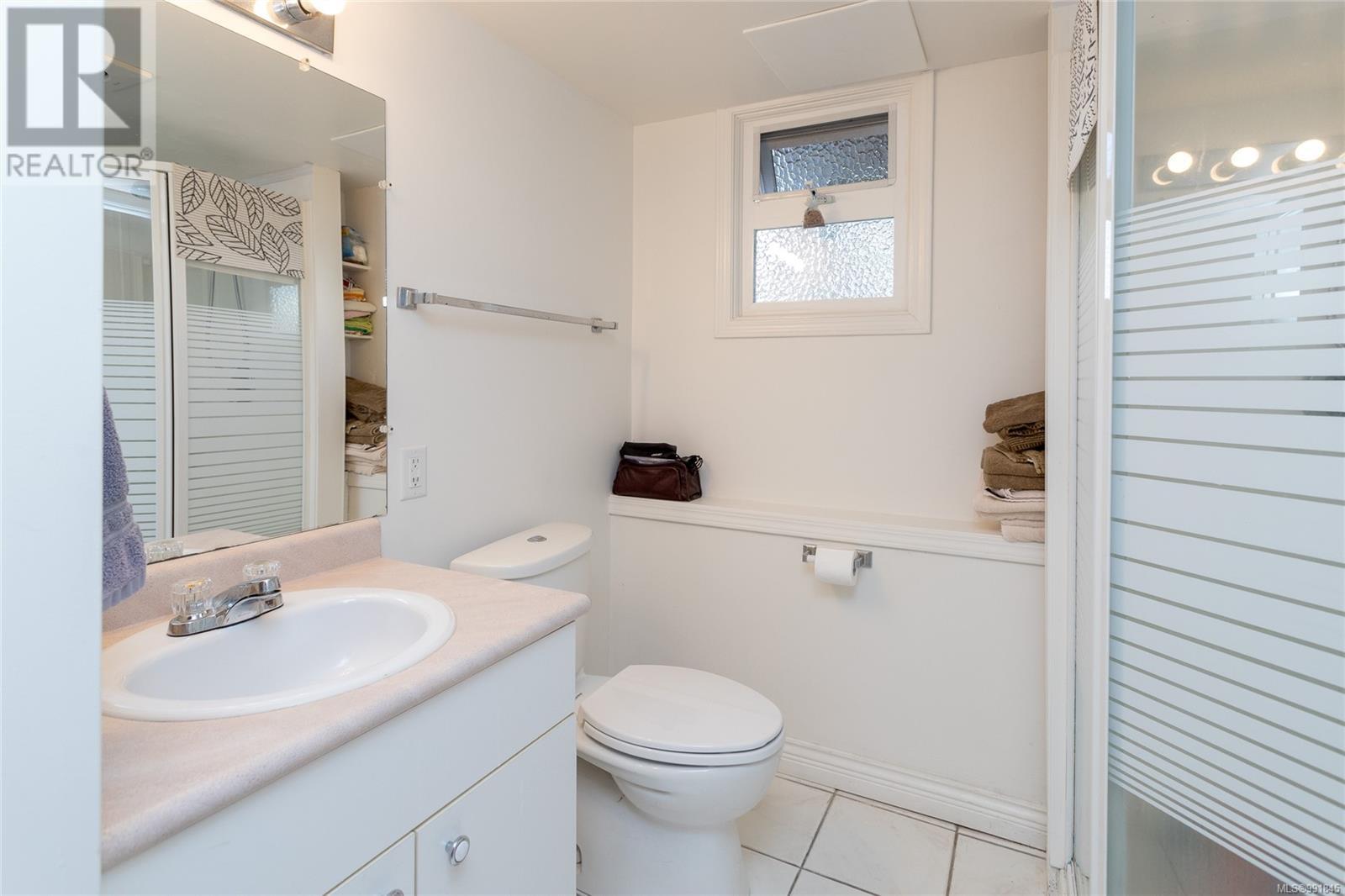 2304 Hazelton Pl Property Photo 34