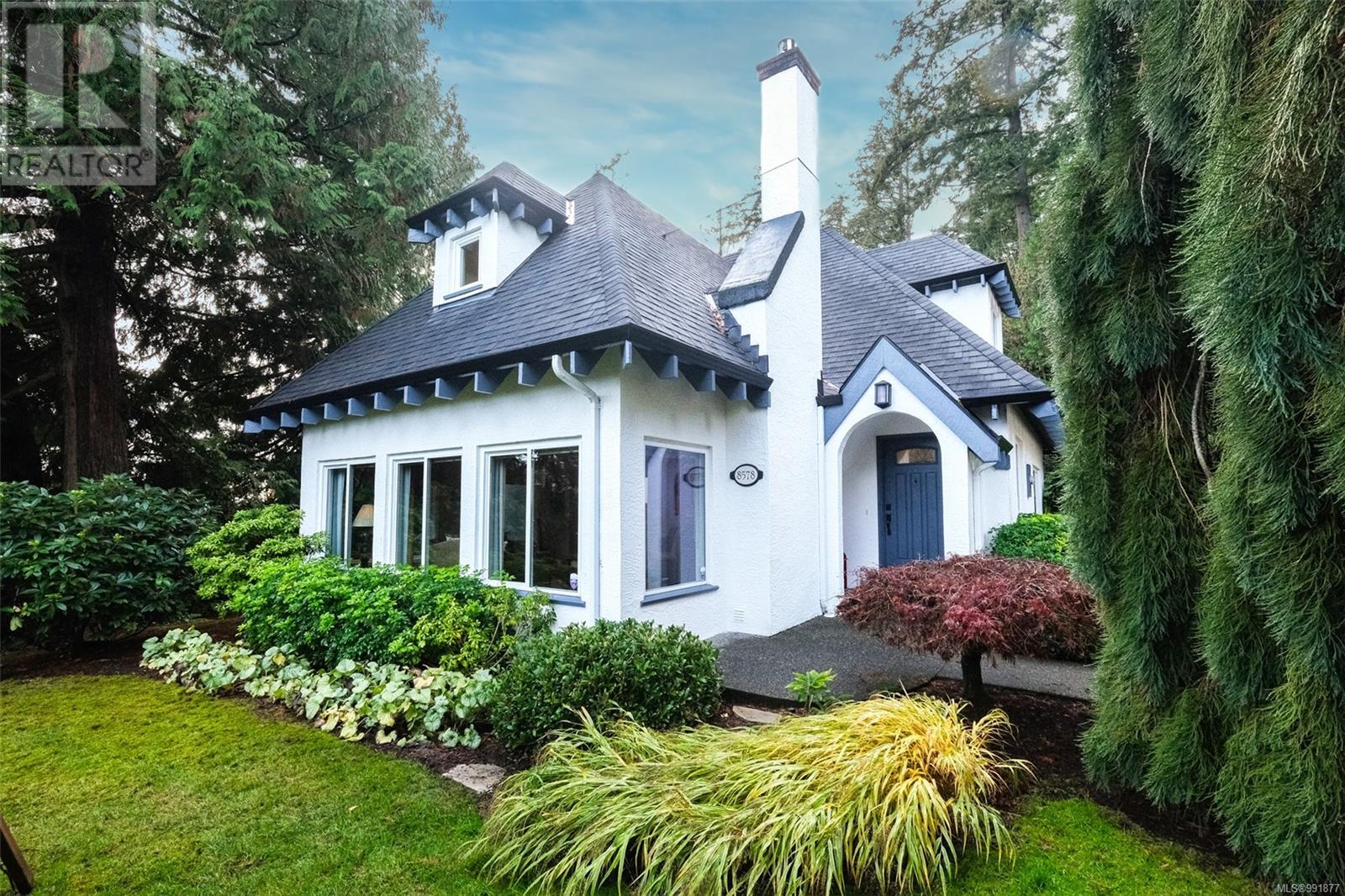 8578 Echo Pl W Property Photo