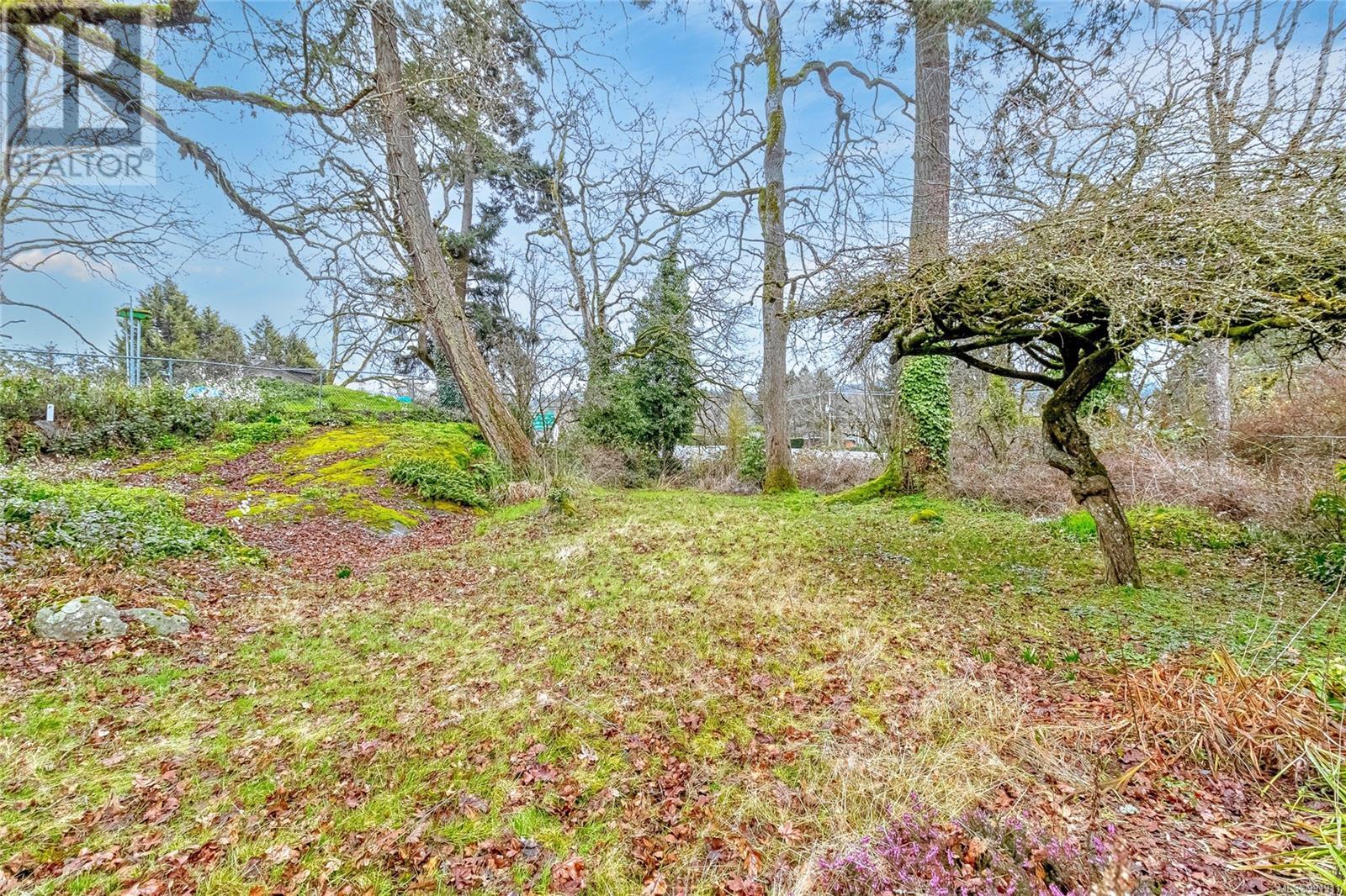 Lot N Burnside Rd W Property Photo 5