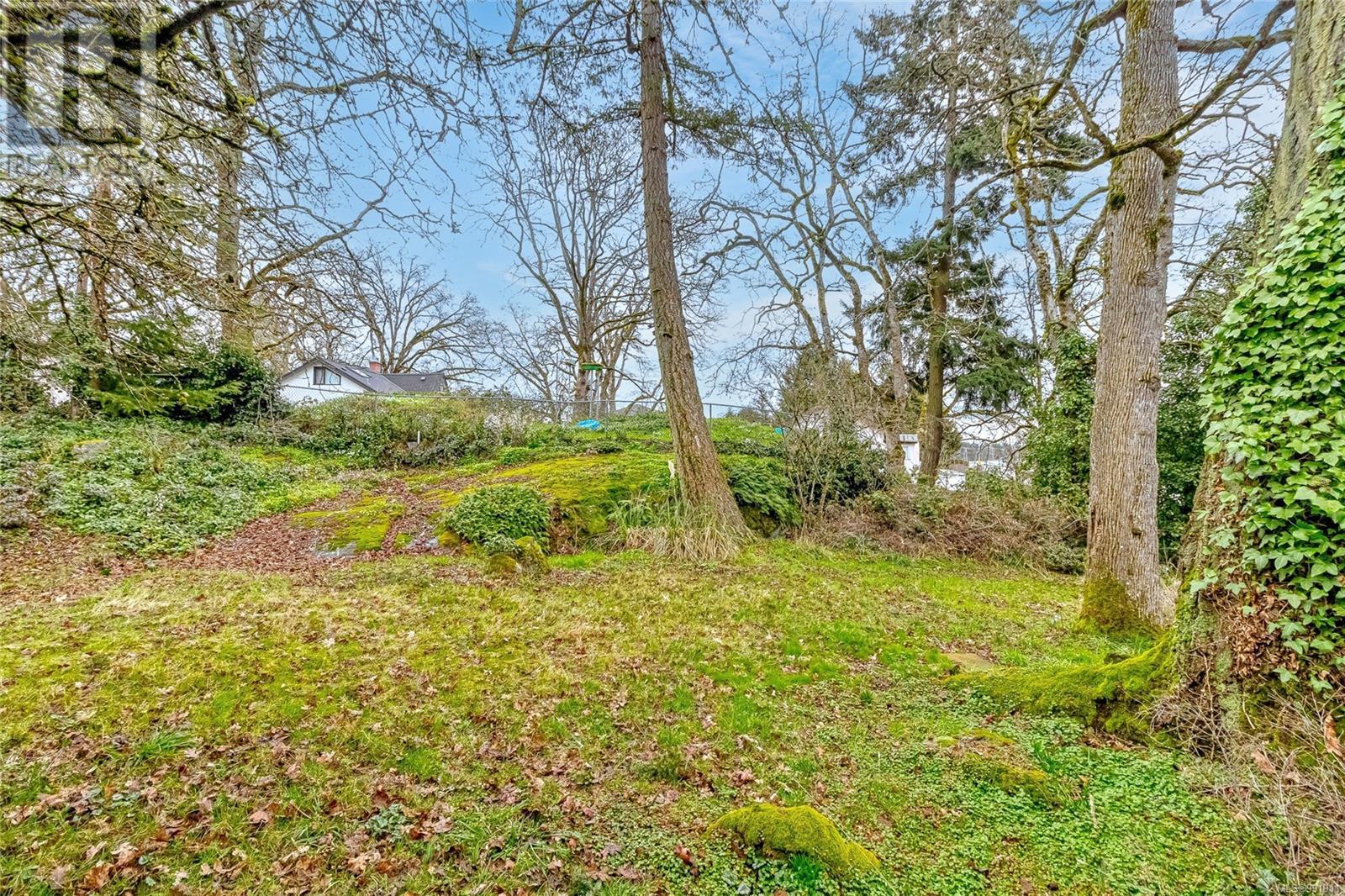 Lot N Burnside Rd W Property Photo 6