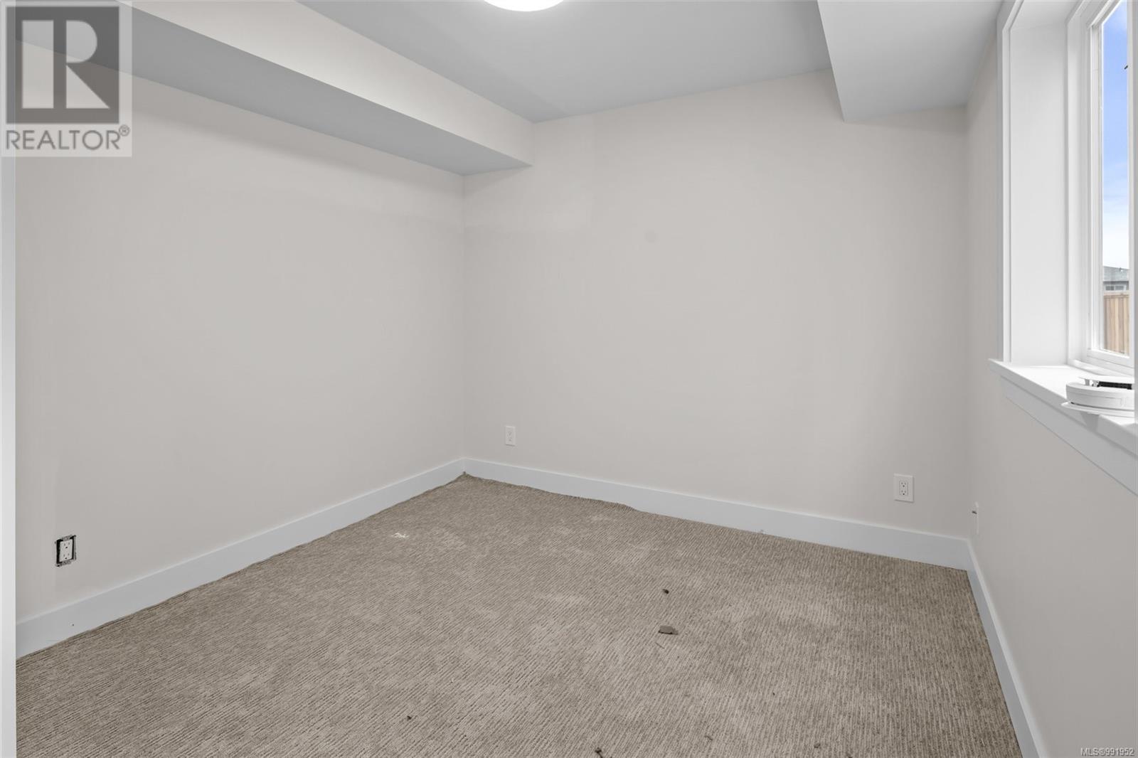 1548 Marble Pl Property Photo 38