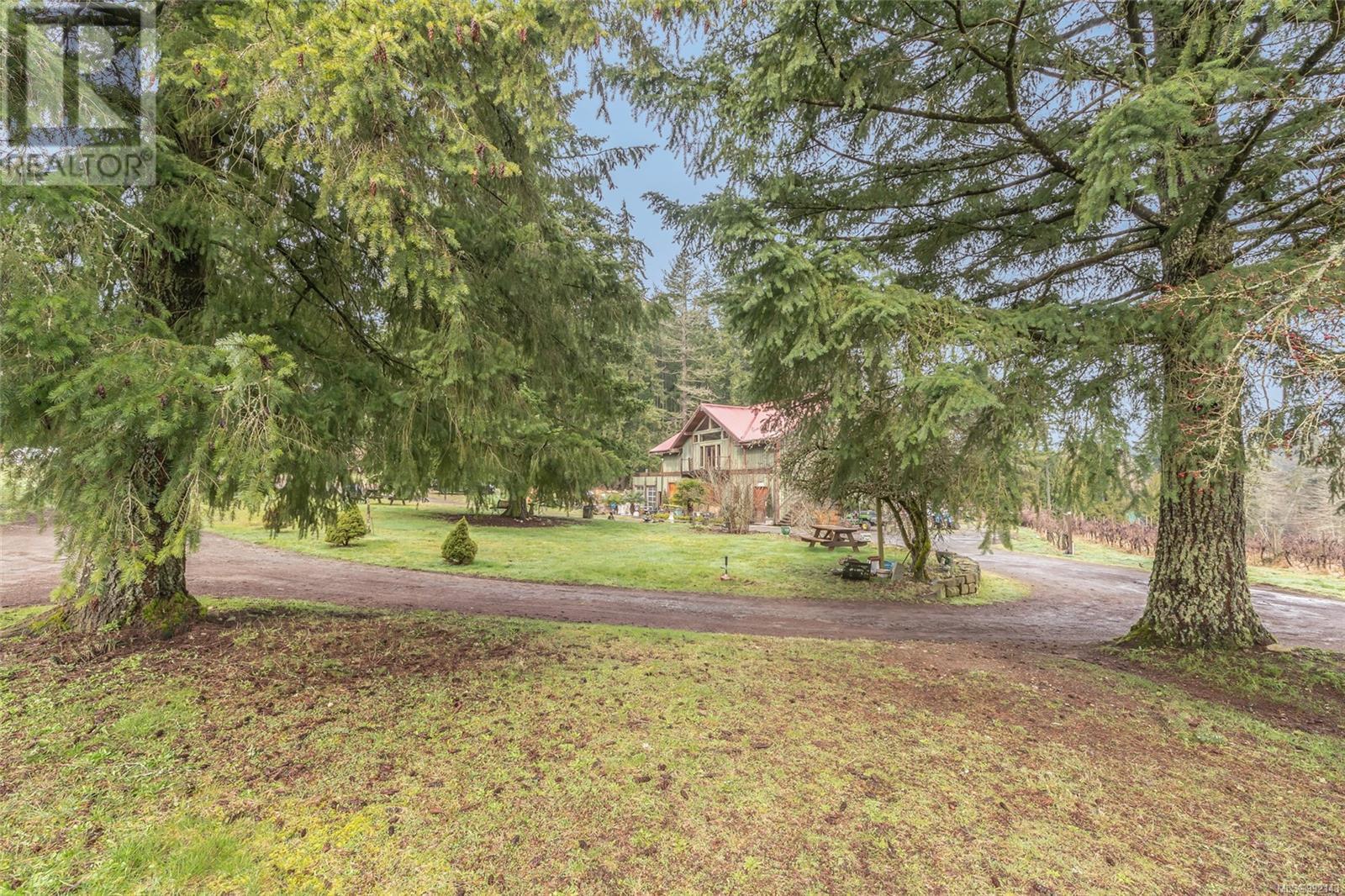 2300 East Wellington Rd Property Photo 1