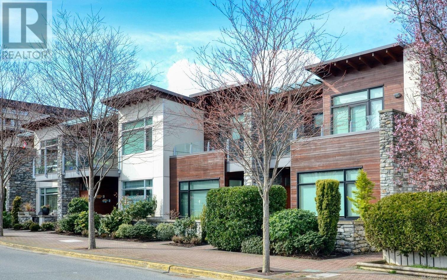 102 9820 Seaport Pl Property Photo 1