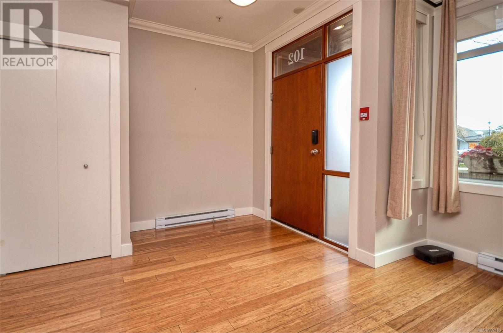 102 9820 Seaport Pl Property Photo 5